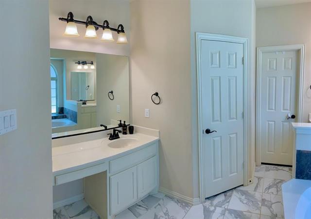 Building Photo - 9353 Velvet Cactus Dr