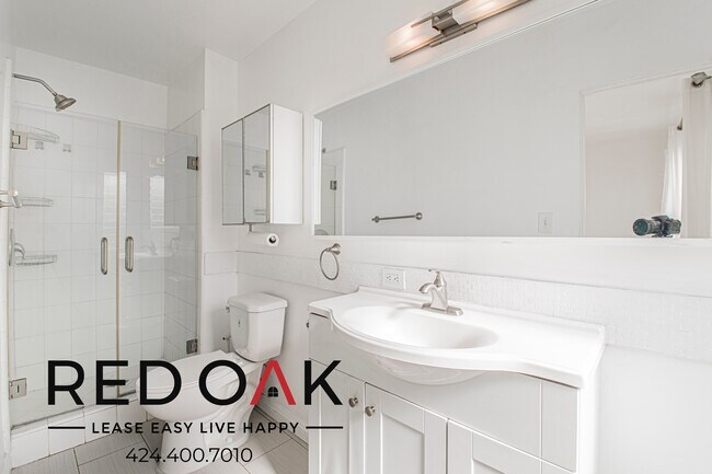 Building Photo - 1327 Laurel Ave