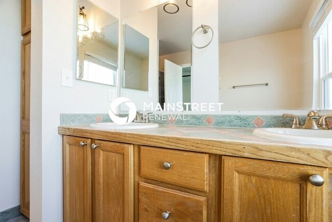 Building Photo - 3 Bedroom Pet-Friendly Home in BRIGHTON, CO with Main Street Renewal