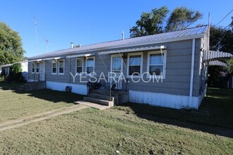 Building Photo - 2911-2911 Market St