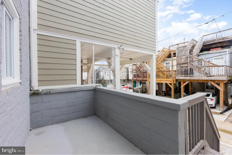 Building Photo - 708 S Curley St