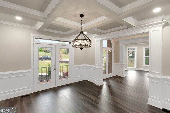 Building Photo - 6048 Golf View Crossing