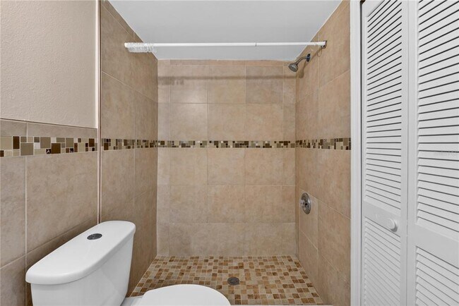 Building Photo - 13829 Timberland Dr