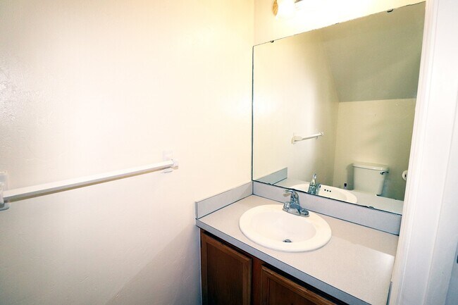 Building Photo - 4415 SW 34th St