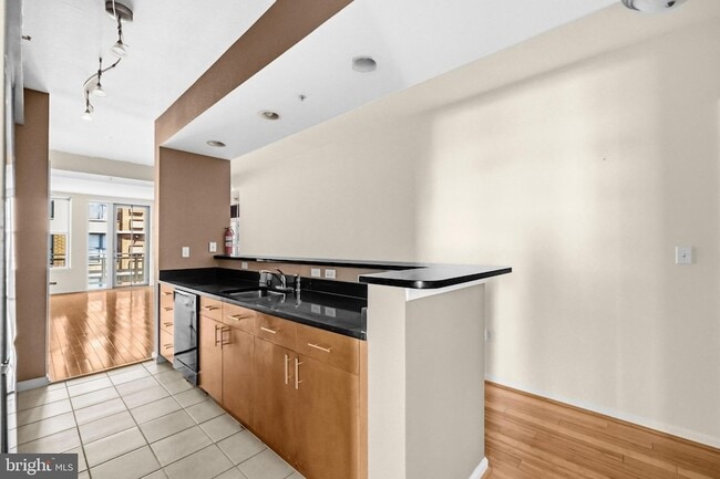 Building Photo - 715 6th St NW