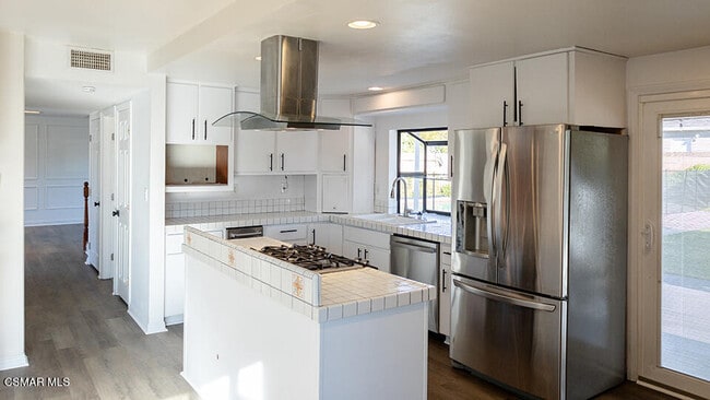 Building Photo - 2036 Brentwood St