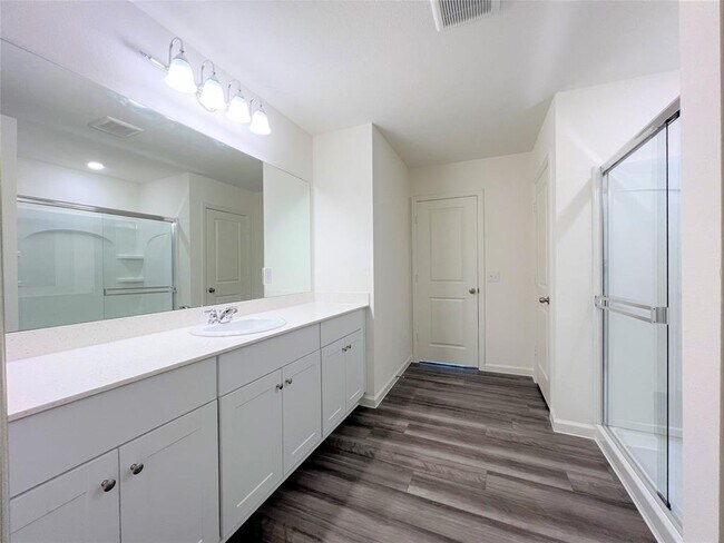 Building Photo - 1036 Lacebark Pne Ln