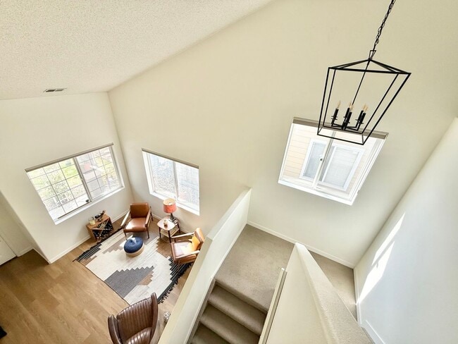 Building Photo - 387 Ivory Cir