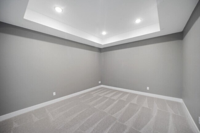 Building Photo - 21311 Blue Wood Aster Ct