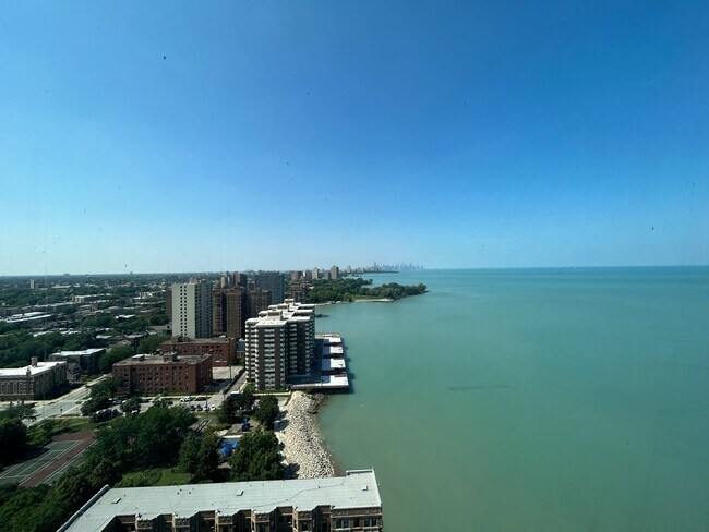 Building Photo - 7447 S South Shore Dr