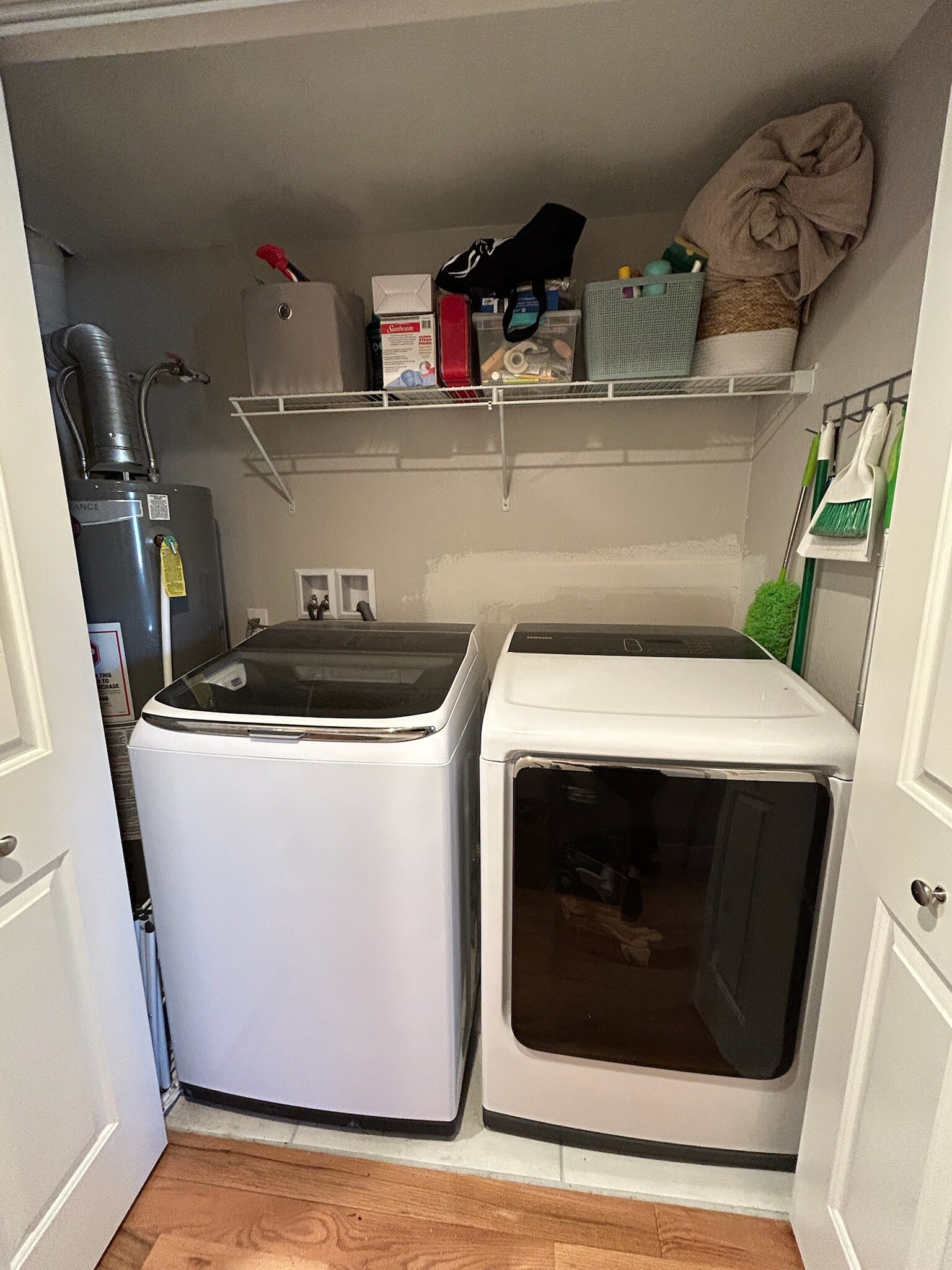 Hallway laundry/dryer - 235 S Raleigh St