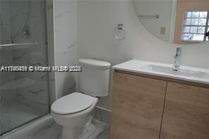 Building Photo - 2864 S Edgehill Ln