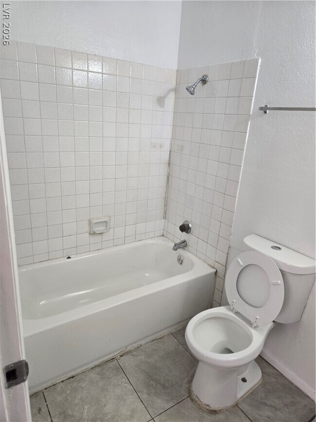 Building Photo - 2841 Wheelwright Dr