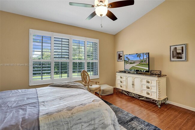 Building Photo - 1632 SW Harbour Isles Cir