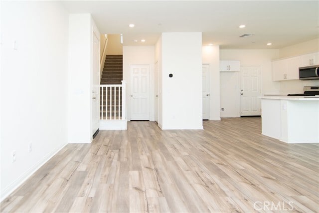 Building Photo - 1592 Redwoods Drive Pl