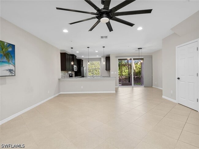 Building Photo - 8540 Violeta St