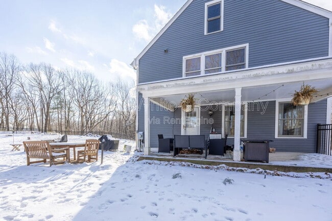 Building Photo - 27 Saw Mill Rd