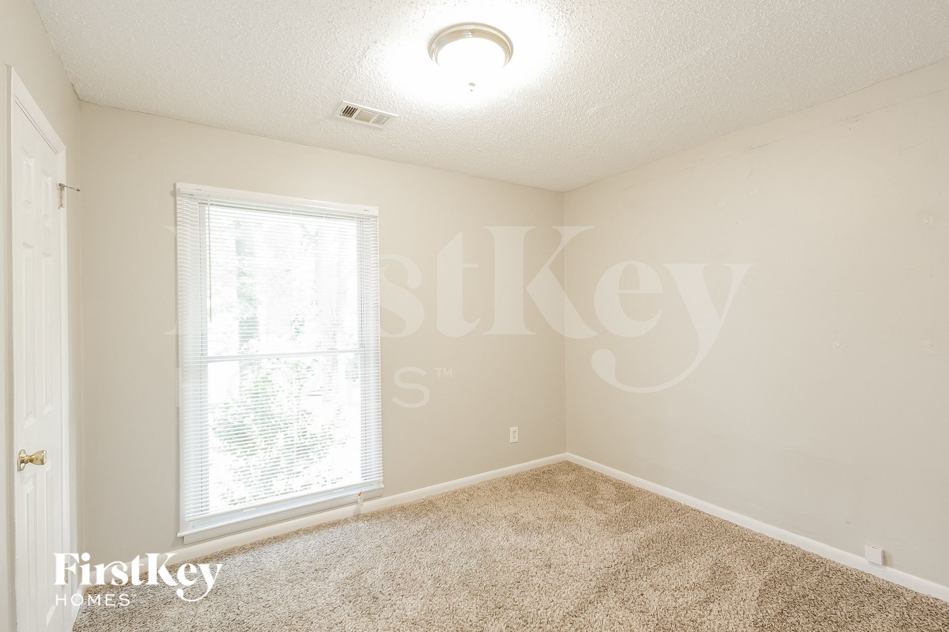 Building Photo - 5233 Maple Valley Rd SW