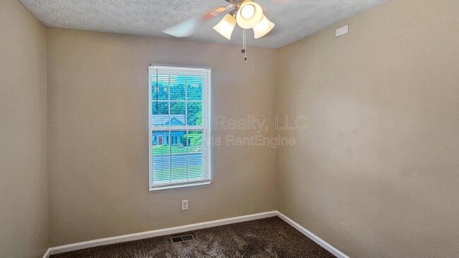 Building Photo - 4636 Forest Creek Ln