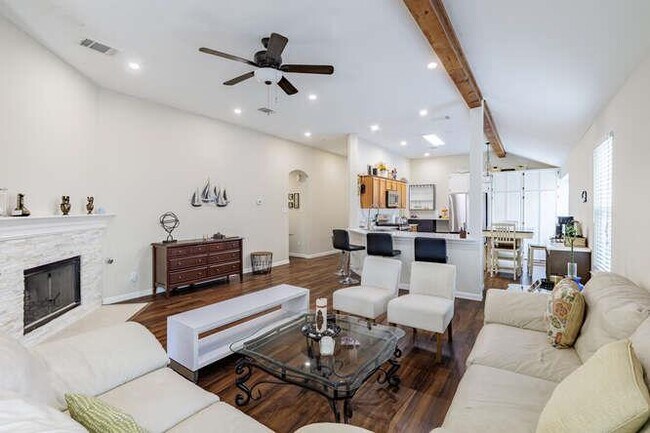 Building Photo - 213 Chandler Crossing Trail