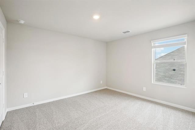 Building Photo - 4001 Medina Dr