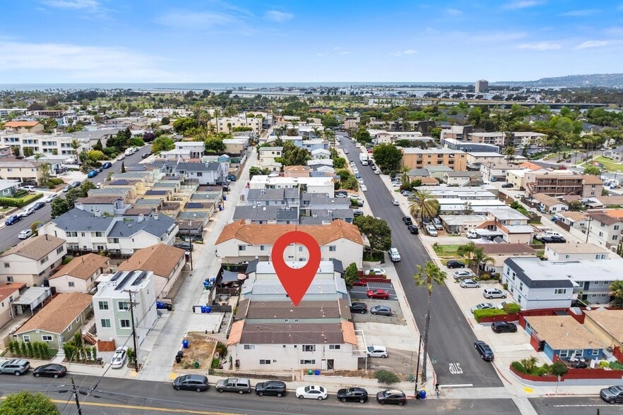 Building Photo - 4305-7 Temecula St