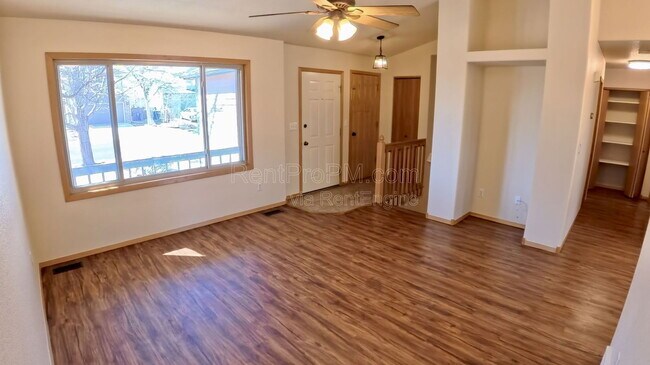 Building Photo - 1514 Carmela Ct