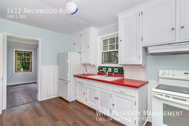 Building Photo - 1412 Archwood Rd
