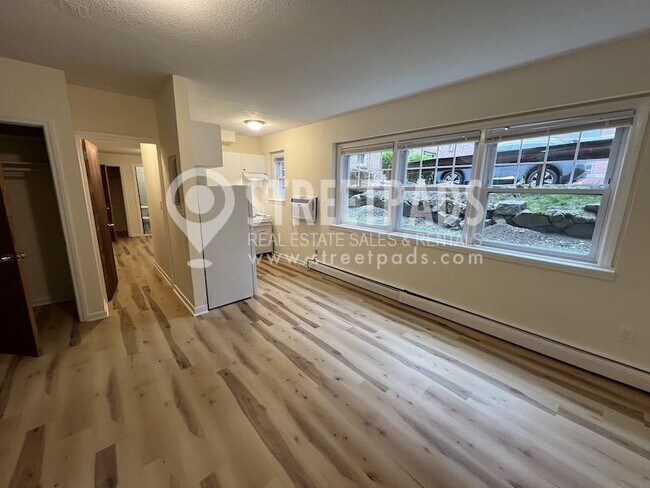 Building Photo - 1 bedroom in Boston MA 02135