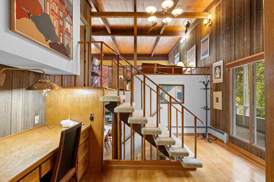 Building Photo - 6008 SW 21st Ave