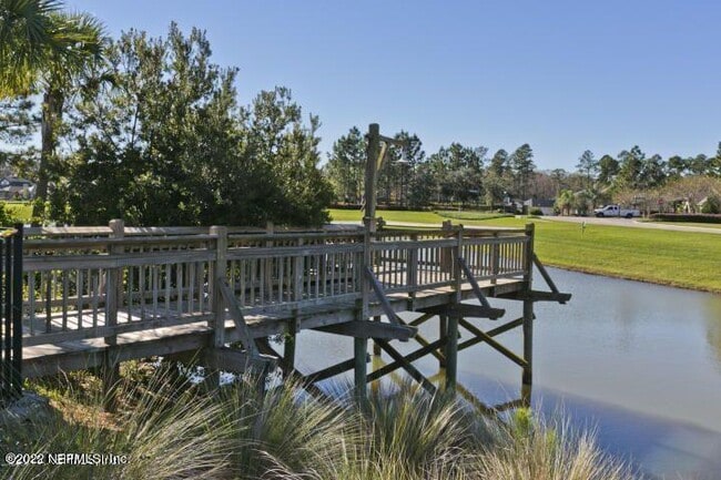 Building Photo - 825 Marjories Way