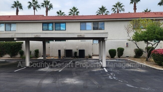 Building Photo - 5951 Montecito Dr