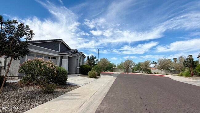 Building Photo - 1659 W Paseo Way