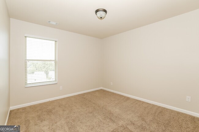 Building Photo - 694 Independence Ave