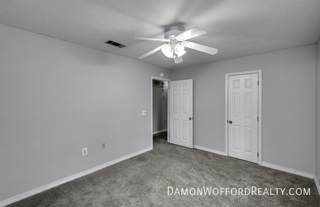 Building Photo - 502 Pelahatchie Shore Dr