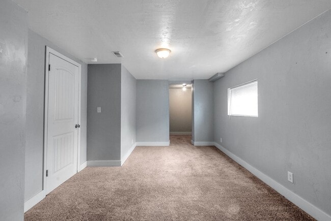 Building Photo - Charming 4 Bed, 2 Bath Home in Ogden, Clos...
