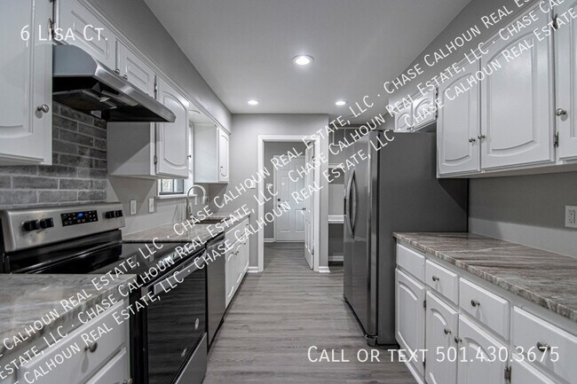 Building Photo - 6 Lisa Ct