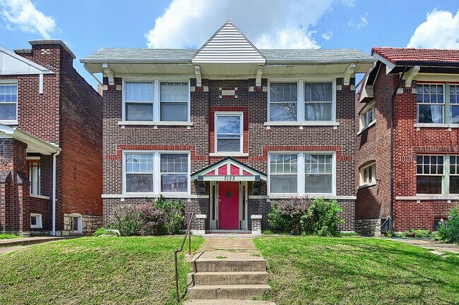Building Photo - Showtime in Tower Grove South