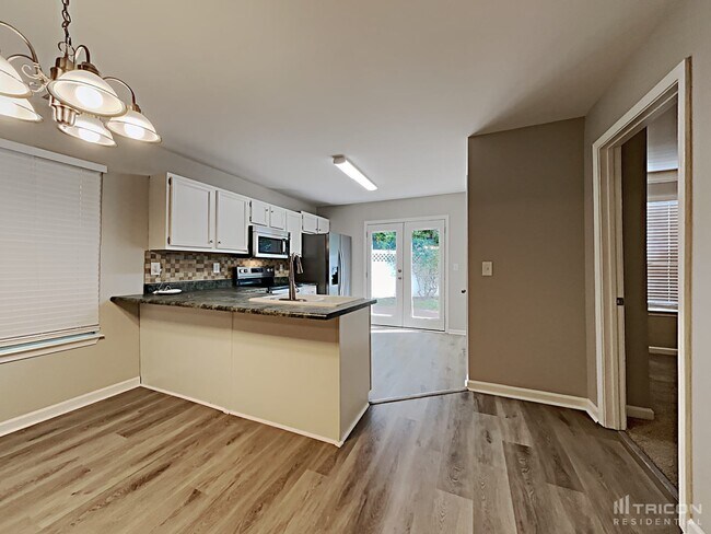 Building Photo - 201 Woodland Way