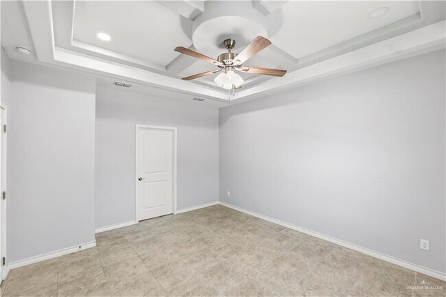 Building Photo - 24 Quietud St