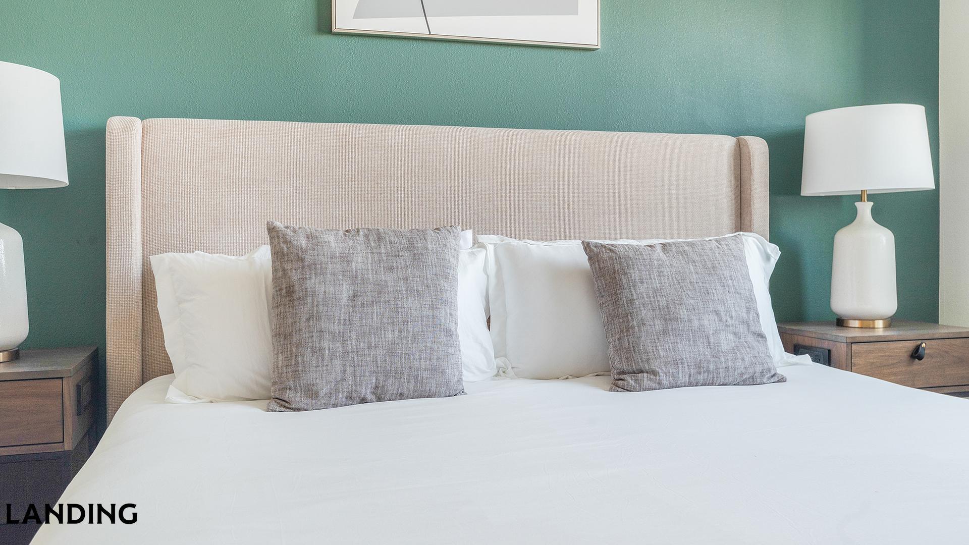 Building Photo - 2995 Railside Lp