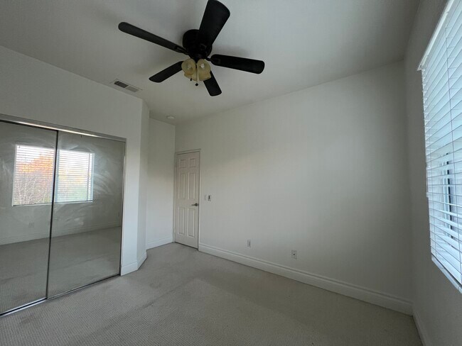 Building Photo - 11774 Evergold St