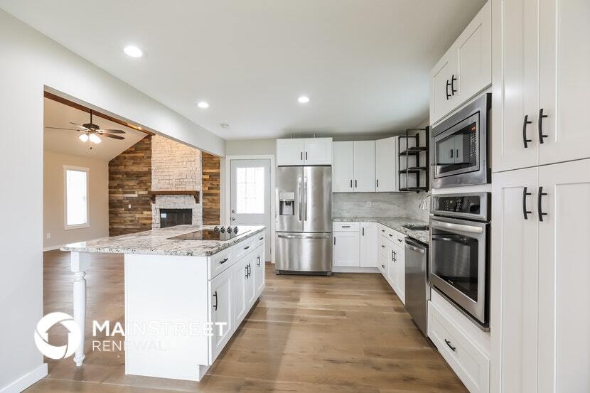 Building Photo - 16400 McKinley St