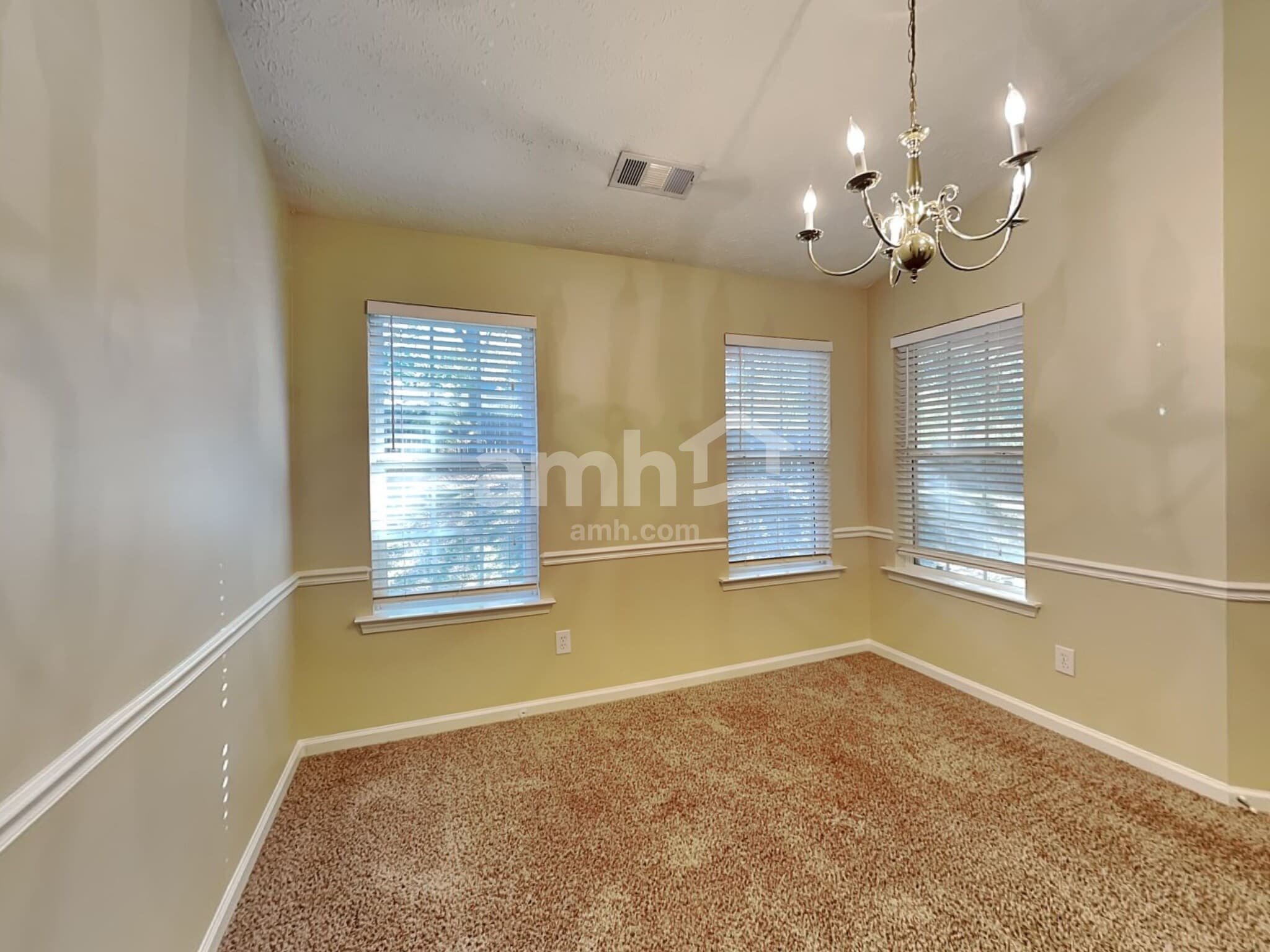 Building Photo - 5455 Yellow Pine Dr