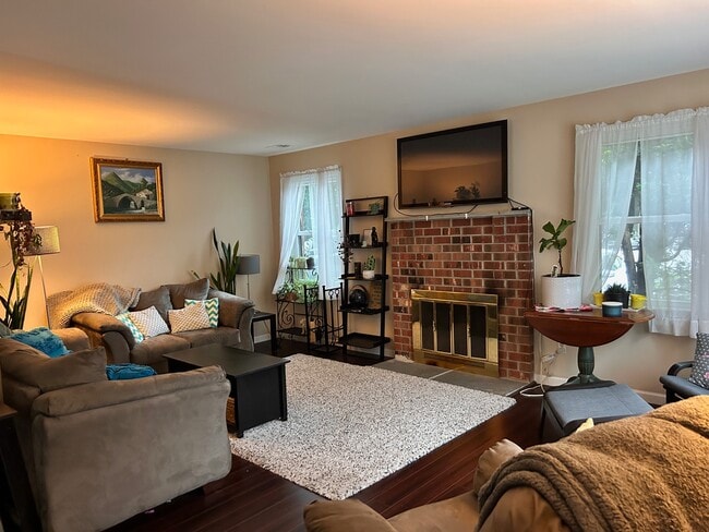 Building Photo - 276 Stone Ridge Dr