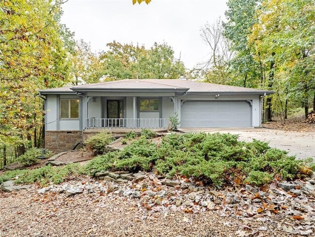 Building Photo - 40 Sandwick Dr