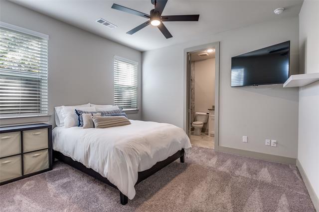 Building Photo - 1434 Elevado Dr