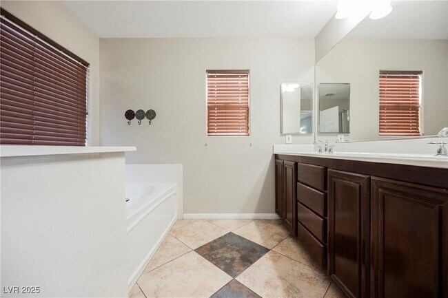 Building Photo - 6720 Song Sparrow Ct