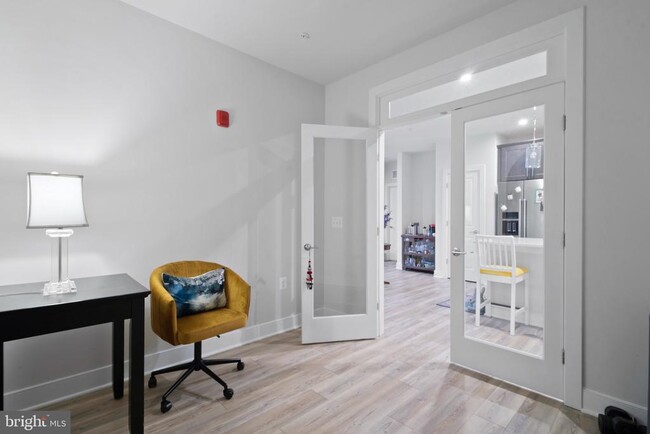 Building Photo - 102 St Ives Pl