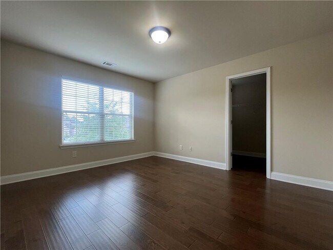 Building Photo - 2299 Misty Ivy Ct